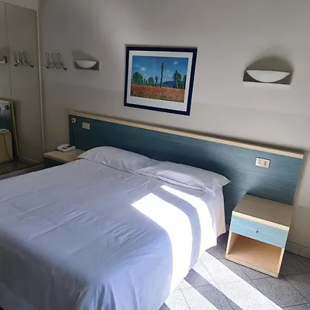 Hotell Ferrucci 3*